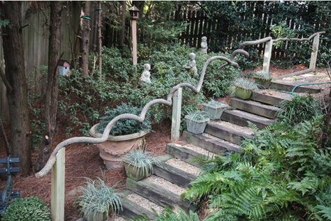 10 Ingenious Staircase Railing Ideas To Spruce Up Your House Design Railroad Ties Landscaping, Garden Railings, Outdoor Stair Railing, Staircase Outdoor, Railings Outdoor, Garden Stairs, Outdoor Steps, Path Design, Garden Steps