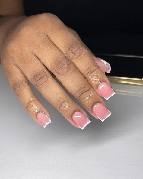 NailsByKah✨ (nails-by-k) (@nails.bykah) • Instagram photos and videos Simply Cute Nails, Nails With Small Design, Cute Simple Short Acrylic Nails, Short Acrylic Pink Nails, Short Simple Nails Acrylic, Short Nails Ideas French Tip, Short Simple Nail Ideas, Short Simple Acrylic Nails, Ombre Short Nails