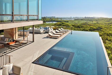 Victoria Hagan and Leroy Street Studio Create a Breathtaking Hamptons Home - Galerie Hollander Design, Dune House, Victoria Hagan, Dunes House, Hamptons Home, Infinity Edge Pool, Landscape Architects, Hamptons House, Backyard Pool Designs