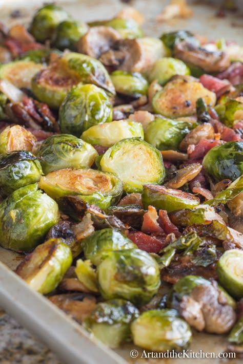 Brussels Sprouts Oven, Brussel Sprouts With Bacon, Brussel Sprout Recipes, Metabolic Diet Recipes, Lentil Salad Recipes, Brussel Sprout Recipes Roasted, Side Dishes Veggies, Roasted Vegetables Oven, Bacon Brussel Sprouts