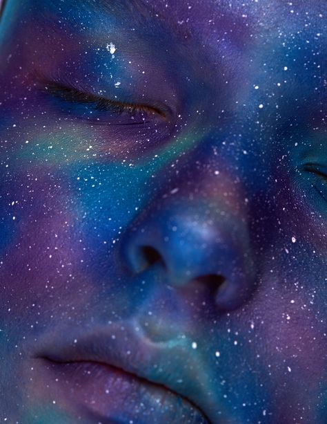 Behance :: Für Sie Space Makeup, Galaxy Makeup, Face Portrait, Cool Makeup Looks, Creative Makeup Looks, Galaxy Art, Fantasy Makeup, Editorial Makeup, Creative Makeup