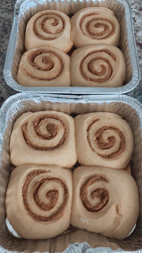 THE ABSOLUTE BEST HOMEMADE CINNAMON ROLLS TO SERVE FOR BRUNCH - Sourdough and Sangria Small Batch Sourdough Cinnamon Rolls, Best Homemade Cinnamon Rolls, Sourdough Rolls, Sourdough Cinnamon Rolls, Starter Recipes, Cinnamon Roll Dough, Baking Stuff, Homemade Cinnamon Rolls, Sourdough Starter Recipe