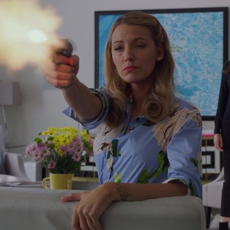 A Simple Favor Aesthetic, Emily Nelson Aesthetic, Blake Lively A Simple Favor, Niko Aesthetic, Emily Nelson, A Simple Favor, Simple Favor, Football Players Images, Fav Movies