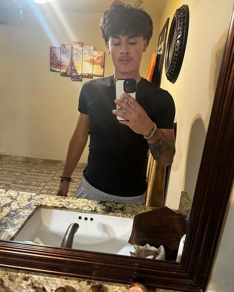 Alex Chino Tiktok Pfp, Baby Chino, Mexican Soccer Players, Alex Chino, Mexican Boys, Hispanic Men, Alex Pics, Latino Men