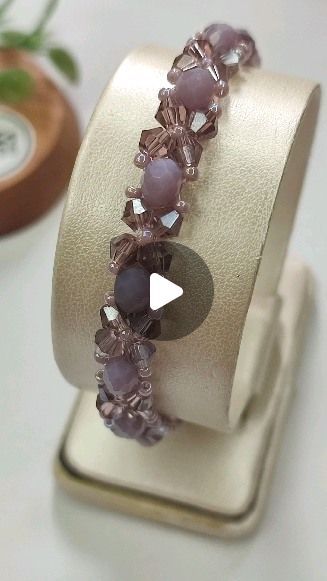 krea3 | DIY Tutorial Craft on Instagram: "Bicone beads bracelet ideas  #beadedbracelet #beadedaccessories #beadedjewelry #idegelang #tutorialgelang" Beads Bracelet Ideas, Diy Craft Tutorials, Bracelet Ideas, Beaded Accessories, Jewerly Diy, Beads Bracelet, Craft Tutorials, Beaded Jewelry, Beaded Bracelets