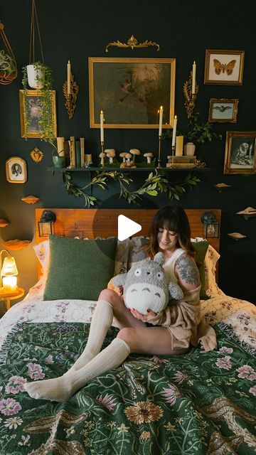 Rachel Iwanyszyn 🌙 on Instagram: "I love my bedroom so much, especially curled up here with tea on a rainy day like today 🌧️ I got some fresh bedding for spring along with the cutest mushroom pillow! And this gorgeous tapestry that is a literal dream!! My bedroom is turning into the perfect fairytale forest room that I’ve always wanted (even Finn agrees!) 🍃 comment COZY and I’ll send you links for this space! 🍄‍🟫 #fairycore #gardendecor #cozyroom" Goblin Bedroom, Celtic Bedroom, Rachel Iwanyszyn, Fairy Room Ideas, Cozy Minimal Bedroom, Forest Inspired Bedroom, Goblincore Bedroom, Whimsical Bedroom Ideas, Forest Bedroom Decor