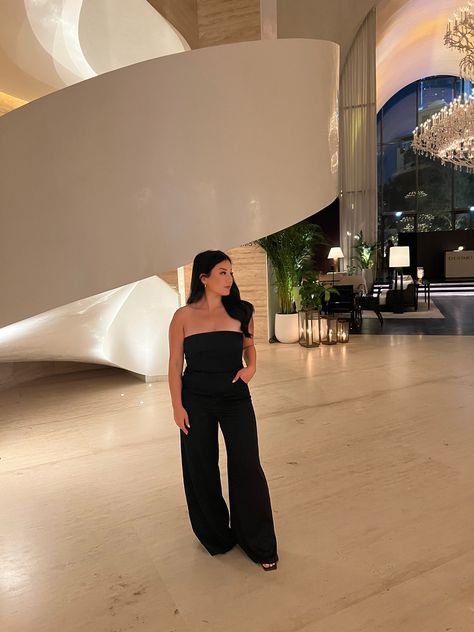 What I wore in Dubai Dubai Outfit Ideas For Women, Dubai Summer Outfits, What To Wear In Dubai, Dubai Outfits Ideas, Dubai Outfit, Dubai Summer, Trip To Dubai, Dubai Travel, What I Wore