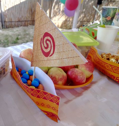 Moana Birthday Party Theme, Moana Theme Birthday, Maui Moana, Festa Moana Baby, Moana Theme, Moana Themed Party, Moana Birthday Party, Moana Party, Hawaii Party