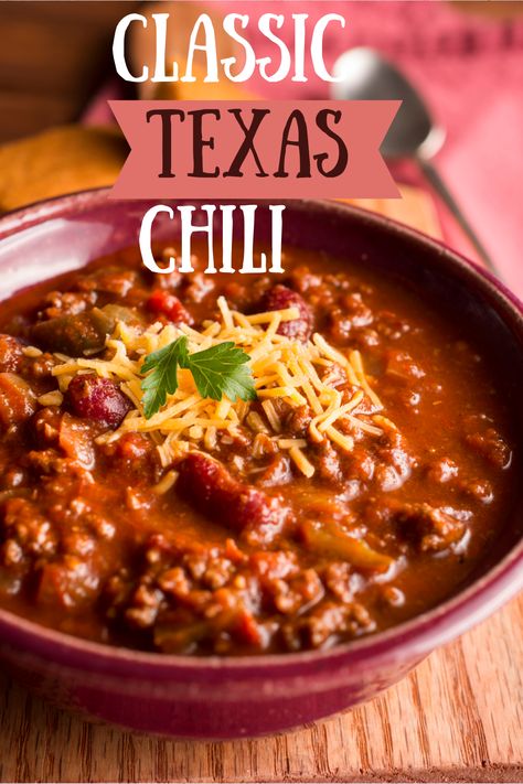 This Texas chili is a staple in the Lone Star state. It's robust flavors of cumin, jalapeno and cumin to name a few, will have you wanting seconds. This chili is perfect for a cold, cozy night, relaxing watching TV or a game. I love to enjoy it in a bread bow Authentic Chili Recipe, Authentic Texas Chili, Texas Chili Recipe, Cincinnati Chili, Texas Chili, Texas Food, Chili Bowl, Entertaining Friends, Beef Chuck