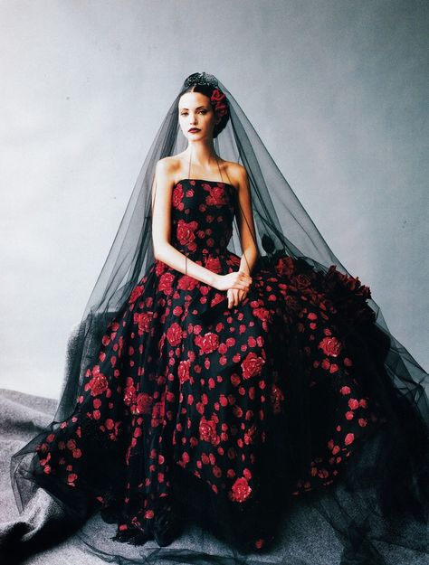 Jean Paul Goude, Nadja Auermann, Niki Taylor, Spanish Dress, Stella Tennant, Midnight Rose, David Bailey, David Sims, Wedding Bridal Veils