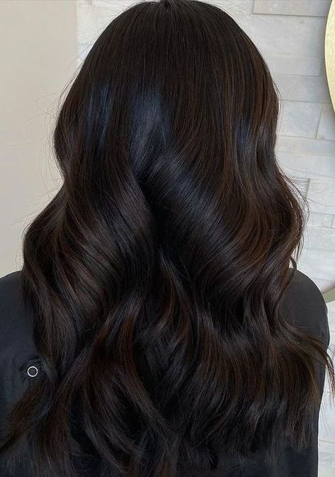 Dark Honey Brown Hair, Color Cafe Cabello, Dark Chocolate Hair, Dark Chocolate Brown Hair, Rambut Brunette, Black Hair Balayage, Dark Brunette Hair, Brown Hair Looks, Honey Brown Hair