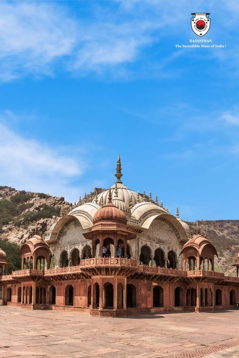 #InstagrammableRajasthan . A trip to #Alwar will be incomplete unless you have visited the Moosi Maharani ki Chhatri. Totally Instagrammable! . #Rajasthan #IncredibleIndia #IncredibleRajasthan #RajasthanTourism #DekhoApnaDesh Alwar Rajasthan, States Of India, Incredible India, Beautiful World, Taj Mahal, Tourism, Drive, The Incredibles, India