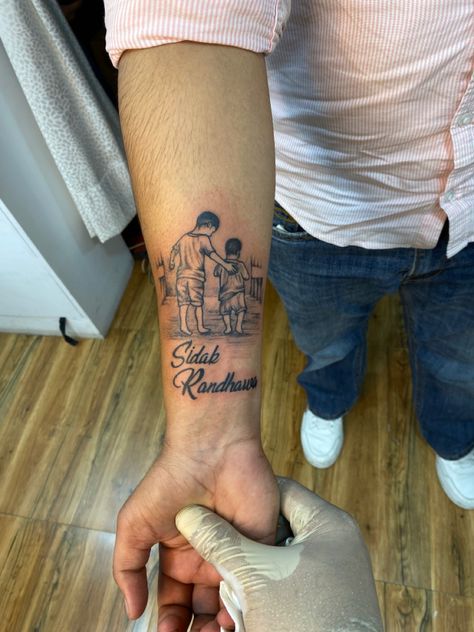 brother love tattoo Mom And Brother Tattoo, Brothers Tattoo Design, Brother Tattoo Ideas Guys, Tattoo For Little Brother, Brothers Tattoo For Men, Little Brother Tattoo, Brother Tattoo For Men, Brother Memorial Tattoo, Bro Tattoos