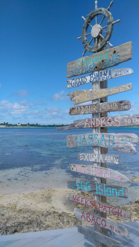 Tranquil View at low tide in Spanish Wells, Eleuthera, Bahamas! Eleuthera Bahamas, Exuma Bahamas, Bedroom Designs, Vacation Places, In Spanish, Bahamas, Beautiful Blue, Vision Board, Fair Grounds