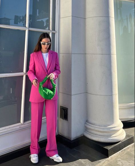 Hr Manager, Corporate Baddie, Colorful Outfit, Pink Shades, Sneaker Style, Pink Outfits, Professional Outfits, Colourful Outfits, Inspirational Women