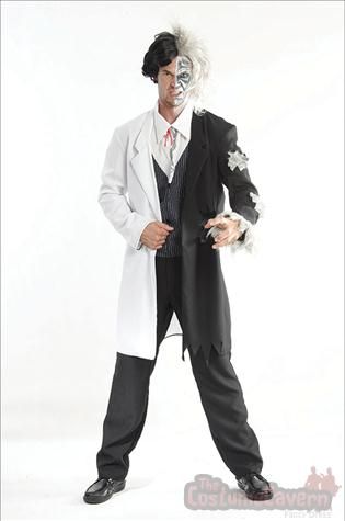 Jekyll and Hyde Jekyll And Hyde Costume, Bookish Costumes, Literary Costumes, Halloween Anniversary, Bookish Halloween, Jekyll And Hyde, Dr Jekyll And Mr Hyde, Mr Hyde, Horror Costume