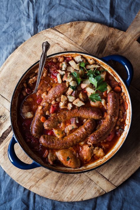 Rustic French Recipes, Sausage Cassoulet Recipe, Rustic French Food, Rustic Dinner Recipes, Cassoulet Recipe Easy, Rustic Meals, Chicken Cassoulet, French Cassoulet, Cassoulet Recipe