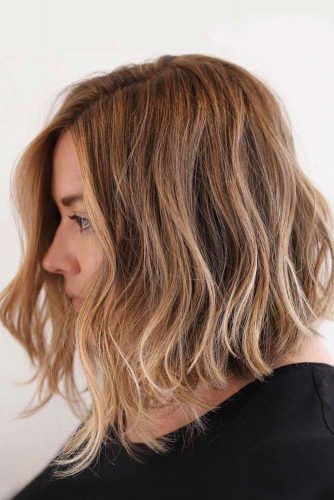 Mixed Textures Wavy Bob Naturally Wavy Long Bob, Wavy Layered Bob, Natural Wavy Bob, Melena Bob, Bob Hairs, Bob Hairstyle Ideas, Trendy Bob, Line Bob Haircut, Hairstyle Ideas Easy