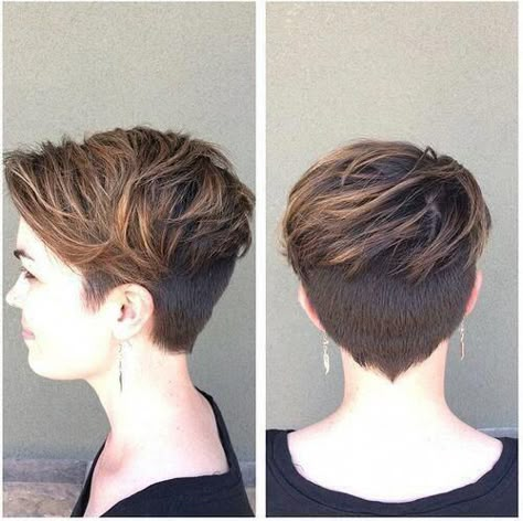 Layered, Pixie Haircut with Thick Hair - Women Short Hairstyle Ideas #pixiecutsforthickhair #shorthairstylesforthickhair Messy Pixie Haircut, Pixie Haircuts For Women, Kort Bob, Thick Hair Cuts, Popular Short Hairstyles, Stylish Short Haircuts, Trendy Short Haircuts, Haircut Inspiration, Popular Haircuts