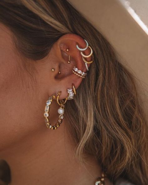 Ear Piercings Gold And Silver, Styled Ear Piercings Baddie, Trashy Ear Piercings, Boho Ear Piercings, Fully Pierced Ears, Took Piercing, Cute Ear Piercings Combinations, Piercing Combinations, Full Ear Piercings