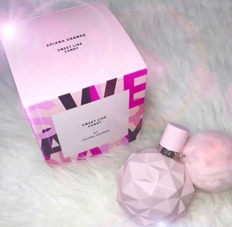 Sweet Like Candy Perfume Aesthetic, Sweet Like Candy Perfume, Perfumes Aesthetic, Ariana Grande Perfumes, Ariana Grande Merch, Ariana Perfume, Candy Perfume, Perfume Aesthetic, Ariana Grande Perfume