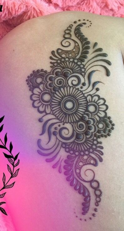 Arm Mehendi Designs, Mehendi Flower, Thigh Henna, Small Henna Designs, Indian Henna Designs, Cute Henna Tattoos, Henna Style Tattoos, Wrist Tattoo Ideas, Wrist Tattoo Designs