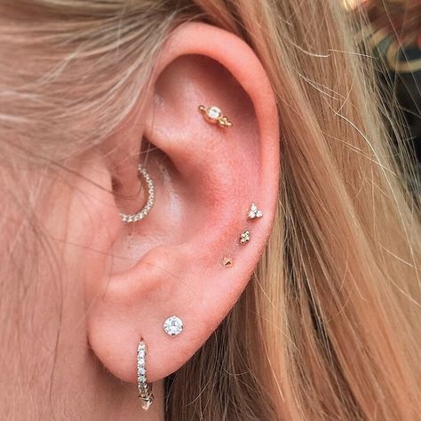 Mid Piercing, Mid Helix Piercing, Bvla Jewelry, Double Lobe Piercing, Ear Curation, Lobe Piercings, Face Piercings, White Beaded Necklaces, Cool Piercings