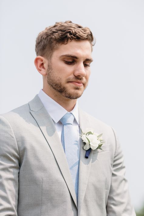 Light Gray Suit Blue Tie, Blue Gray Tuxedo Wedding, Blue Tie Suit Combo, Grey And Blue Suits For Men, White Suit Blue Tie, Grey Suit With Light Blue Tie, Tan Suit With Light Blue Tie, Grey Suit Blue Tie Wedding, White Suit With Blue Tie