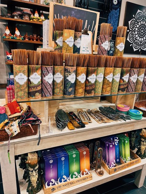 Spiritual Store Ideas, Botanica Store, Metaphysical Shop Ideas, Candle Store Display, Witchy Store, Incense Shop, Holistic Shop, Witch Store, Witchcraft Shop