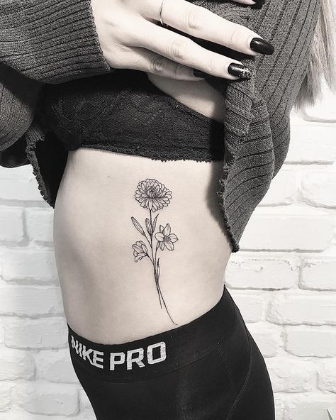 Chrysanthemum Rib Tattoo, Chyrasantemum Tattoo, Chrisanthiums Flower Tattoo, Peonies Tattoo, Rib Tattoo, Tattoo Inspo, Chrysanthemum, Tattoo On, Small Tattoos