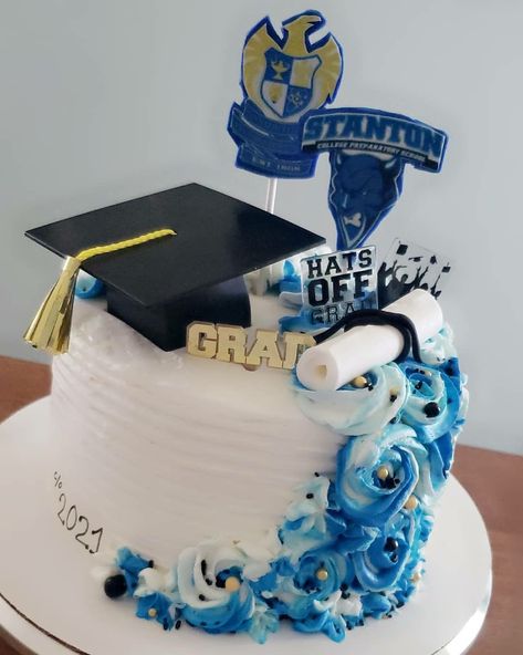 Blue And Silver Graduation Cake, Navy Blue Graduation Cakes, Blue Graduation Cakes, Blue Graduation Cake Ideas, Orange And Blue Graduation Cake, Graduation Cake Blue And White, Cake For Graduation University, Cookie Cake Graduation Design, Simple Graduation Cakes