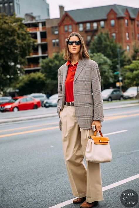 Vivienne Rohner, 2023 Street Style, Reportage Photography, Style Muse, Fashion Lookbook, Street Chic, Comfy Casual, Look Chic, Red Fashion