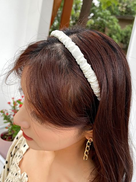 DAZY Ruched Design Headband Elegance Hair, Elegant Headband, Teen Style, Headband White, Silk Headband, Black Headband, White Headband, Elegant Hairstyles, Scrunchie Hairstyles