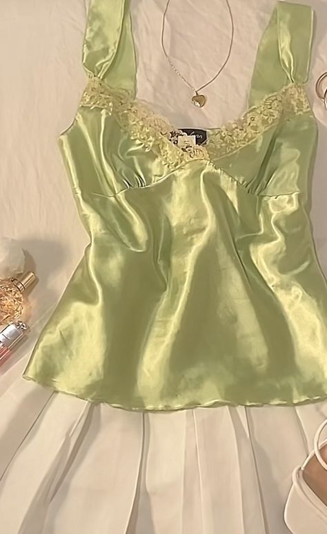 Light Green And Black Outfit, Auradon Prep Aesthetic Outfits, Green Coquette Outfit, Green Coquette Aesthetic, Light Green Outfit, Dollcore Outfits, Mint Green Outfits, Green Coquette, Olive Green Outfit