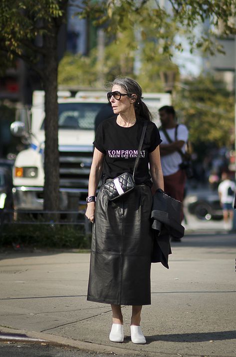 Veronique Tristram Style, Veronique Tristam, Minimalist Fashion Women, New York Fashion Week Street Style, Ageless Beauty, Outfit Combinations, Style Crush, Fashion Week Street Style, New York Fashion