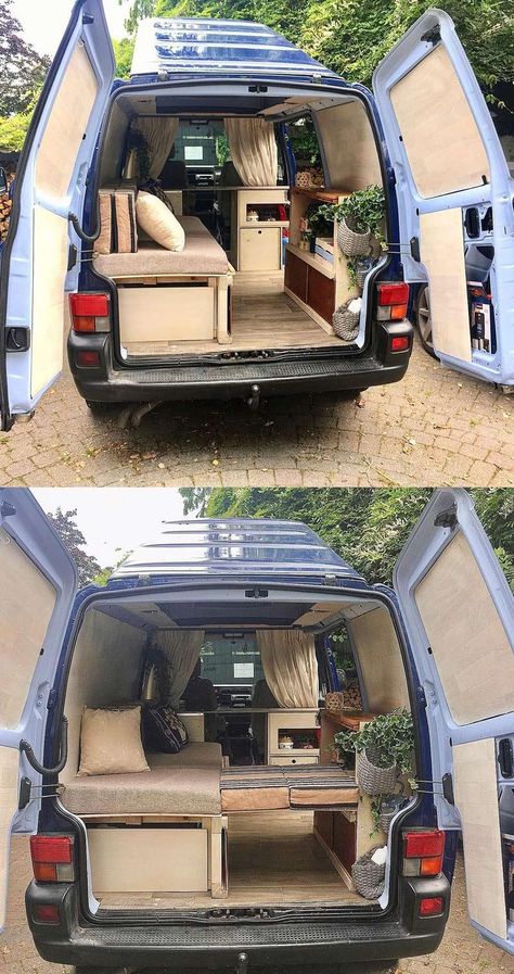 Minivan Interior Ideas, Van Conversion Blueprint, Camper Van Accessories, Tiny Camper Interior, Vw Kampeerwagens, Omgebouwde Bus, Van Conversion Kits, Small Camper Vans, Astuces Camping-car