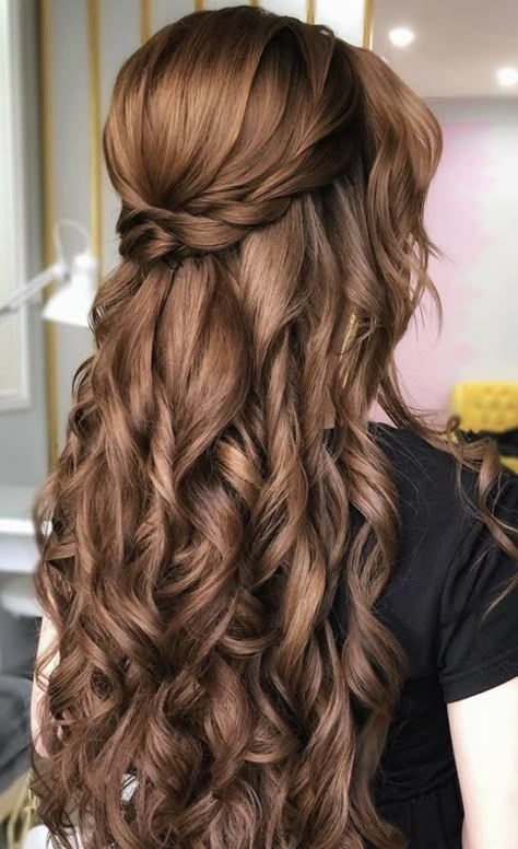 Long Wavy Bridesmaid Hairstyles, Wavy Bridesmaid Hairstyles, Peinados Para Graduacion Sueltos, Quince Hairstyles, Long Hair Wedding Styles, Half Updo, Wedding Hair Inspiration, Wedding Hair Down, Hairdo For Long Hair