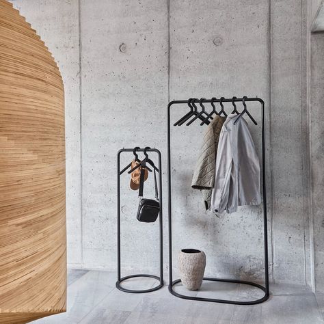 O&O Coat Rack - Alchemy Collections Modern Clothing Rack, Clothing Rack Bedroom, Open Wardrobe, Stock Design, Wardrobe Solutions, Expandable Dining Table, Metal Clothing, Clothes Rail, Space Place