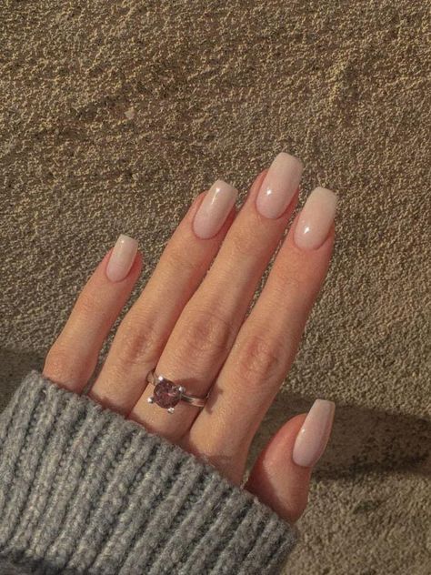 Squoval Nails Medium Length, Nude Squoval Nails, Simple Beige Nails, Short Ballerina Nails, Creme Nails, Short Nude Nails, Ballerina Nails Short, Baby Pink Nails, Beauty Hacks Nails