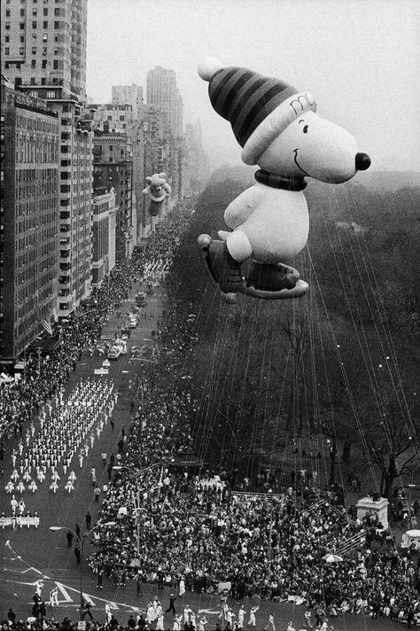 Snoopy Wall Art, Thanksgiving Snoopy, Macy's Day Parade, Macys Thanksgiving Parade, Macy’s Thanksgiving Day Parade, Macys Parade, Snoopy Gifts, Thanksgiving Parade, Columbus Circle