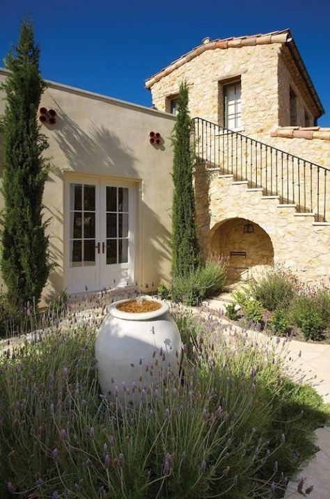 lavender around the fountain Mediterranean Backyard, Brown French, Mediterranean Landscaping, Italian Architecture, Mediterranean Home Decor, Tuscan House, French Architecture, Mediterranean Decor, Italian Garden