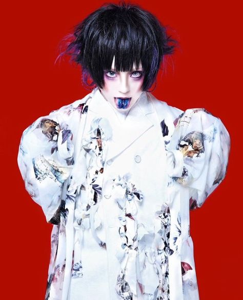 Chisa (ACME) V Kei, Visual Kei Outfits, Visual Kei Makeup, Kei Visual, Kei Fashion, Human Poses Reference, Human Poses, Pose Reference Photo, Alternative Outfits