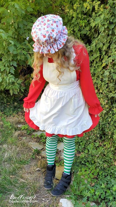 Strawberry Shortcake Diy Costume, Strawberry Fairy Costume, Strawberry Shortcake Diy Outfit, Adult Strawberry Shortcake Costume, Strawberry Shortcake College Costume, Diy Strawberry Shortcake Costume, Strawberry Shortcake Costume Women, Cute Halloween Costumes Strawberry Shortcake, Diy Strawberry Shortcake