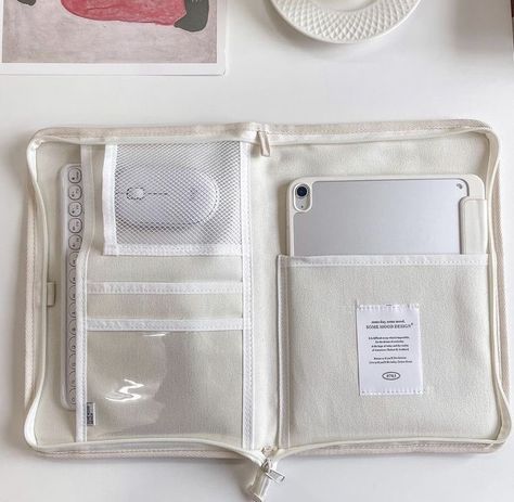 Ipad Bag Aesthetic, Ipad Accessories For School, Ipad Aesthetic Case, Ipad Accessories Aesthetic, Ipad Cases Aesthetic, Ipad Aesthetic Organization, Aesthetic Ipad Case, Ipad Case Aesthetic, Tablet Aesthetic