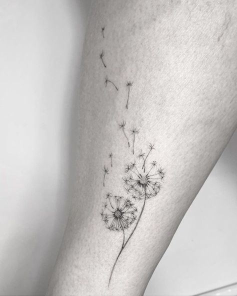 #OwlTattoo #CuteOwlTattoo #OwlInk #OwlTattooDesign #OwlTattooArt #InkedOwls #OwlTattooIdeas #OwlTattooLove #TattooInspiration #AnimalTattoos Dandelion Tattoo On Forearm, Dandelion Tattoo On Ankle, Dandelion Music Tattoo, Dandelion Behind Ear Tattoo, Dandelion Tattoo On Shoulder, Classic Flower Tattoo, Jake Tattoo, Wind Tattoo, Dandelion Tattoo Design