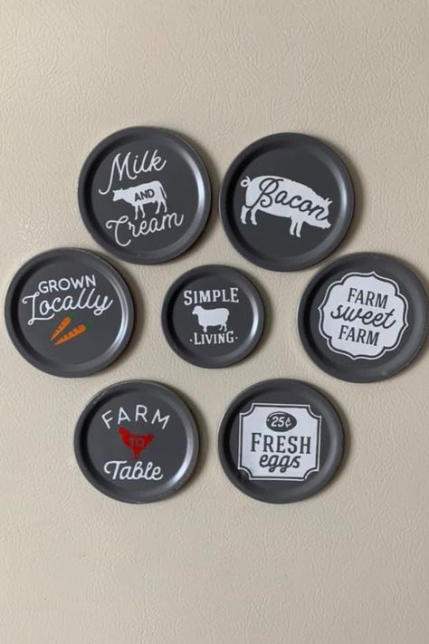 Upcycle Mason Jar Lids, Things To Do With Mason Jar Lids, Old Canning Lids Repurposed, Repurposed Canning Lids, Canning Jar Lid Christmas Ornaments, Ball Jar Lids Crafts, Can Lids Ideas, Crafts With Canning Lids, Canning Lids Craft