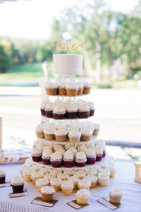 Bridal Shower Sweets, Cupcake Tower Wedding, Cupcake Stand Wedding, Jade Wedding, Wedding Desert, Canada Wedding, Wedding Motifs, Wedding Cake Alternatives, Diy Wedding Cake