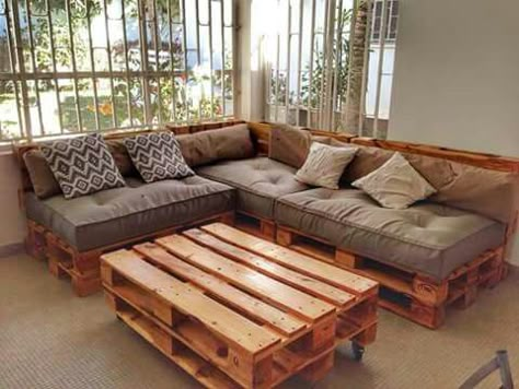 Pallet Furniture Sofa, Palette Furniture, Pallet Home Decor, Pallet Furniture Designs, Pallet Patio Furniture, Pallet Projects Furniture, Pallet Furniture Living Room, Pallet Sofa, Pallet Decor