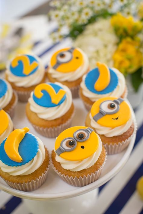 Minion Party Games, Minion Party Decorations, Minions Birthday Theme, Monster Birthday Cakes, One In A Minion, Minions Cake, Minion Baby, 3 Minions, Minion Birthday Cake