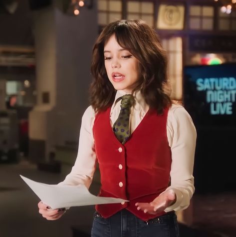 Jenna Ortega Snl, Wednesday Dance, 90s Rappers Aesthetic, 90s Rappers, Women Wearing Ties, Human Interest, Night Live, Snl, Saturday Night Live